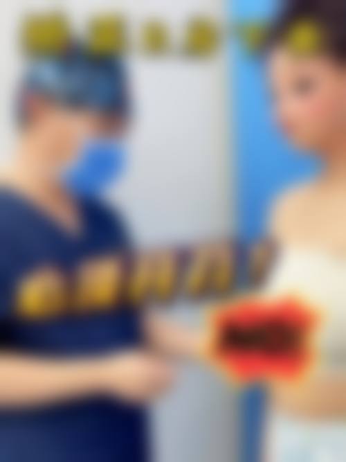 六、鄂州轻青美美容中 心价格表