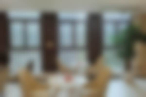 三、重庆松山医院俞靖医生使用乔雅登雅致玻尿酸填充太阳穴的成效