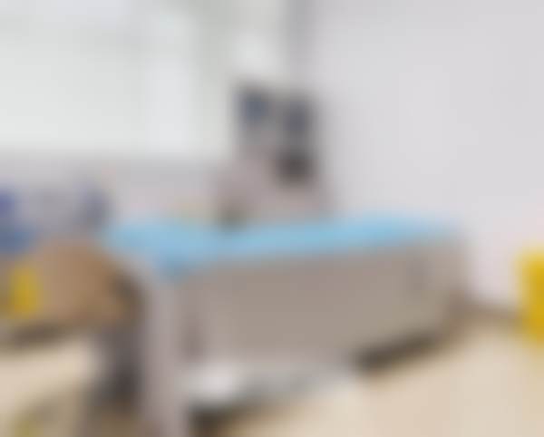 四、四川华美紫馨整形外科医院刘艳华医生在鼻唇沟填充项目上的特色服务