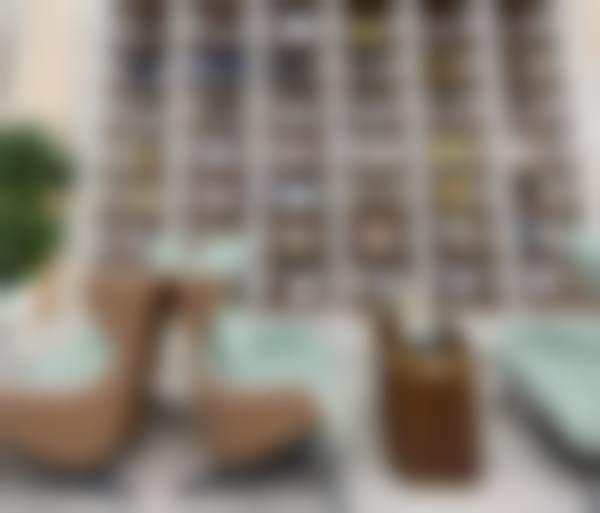 七、选择重庆星荣整形外科医院赵静梅医生做弗缦胶原蛋白填泪沟的综合优势