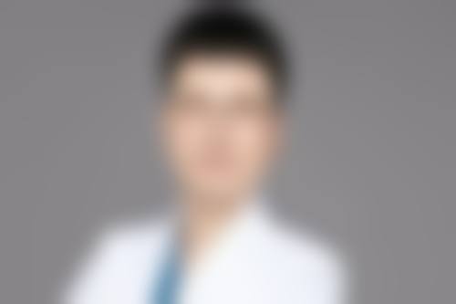 {为什么做完双眼皮眼睛会模糊呢？可能与肿胀、麻醉、感染等因素有关 